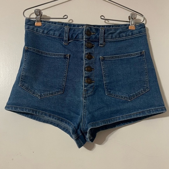 Free People Bridgette Denim Mini Shortie Shorts Sz 29 Button Fly - Picture 2 of 13